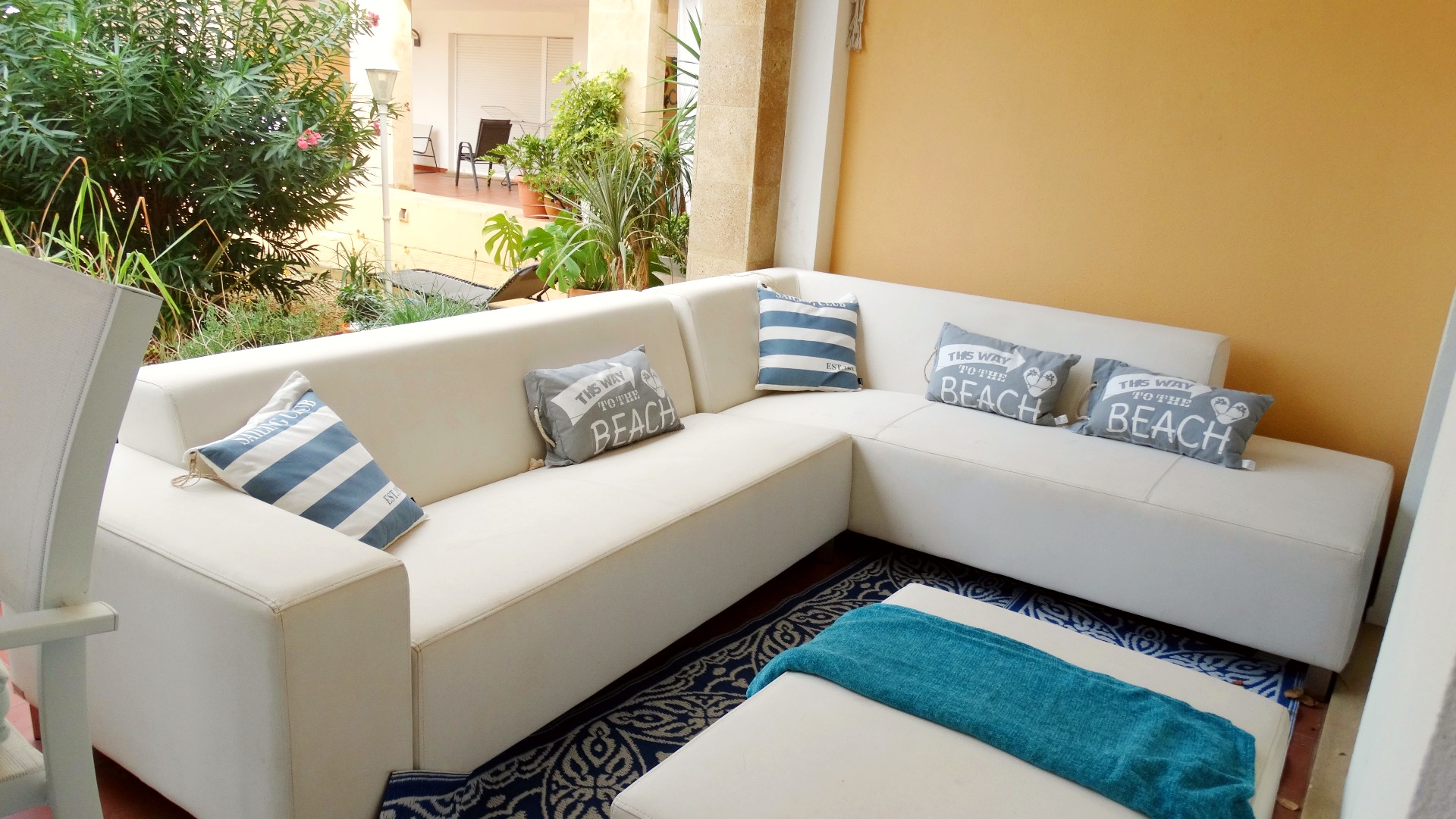 Begane grond 3 slaapkamers investering appartement 5 minuten lopen van het strand Arenal